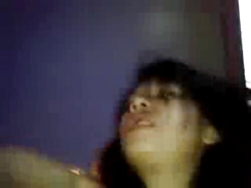 ผู้ชายนวดให้หญิงสาวแ ...