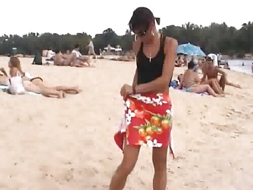 ผู้หญิงในลาเท็กซ์และ ...