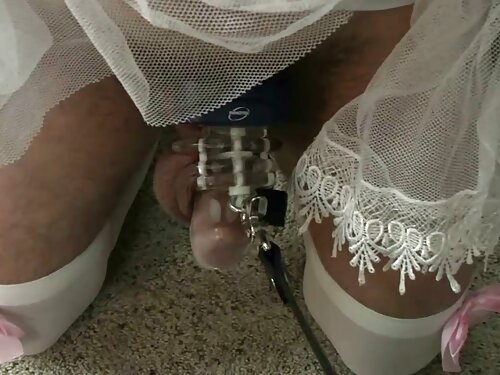 หญิงสาวพยายามอมควยให ...