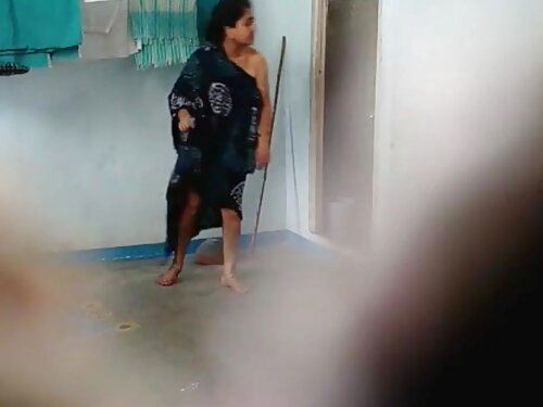 สาวออฟฟิศถ่างขาโชว์น ...