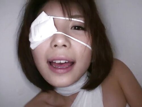 น่ารักเปราะบางมีเพศส ...