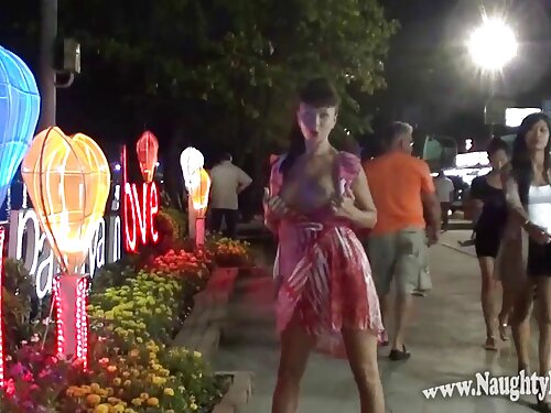 สีน้ำตาลดึงดูดเพื่อน ...